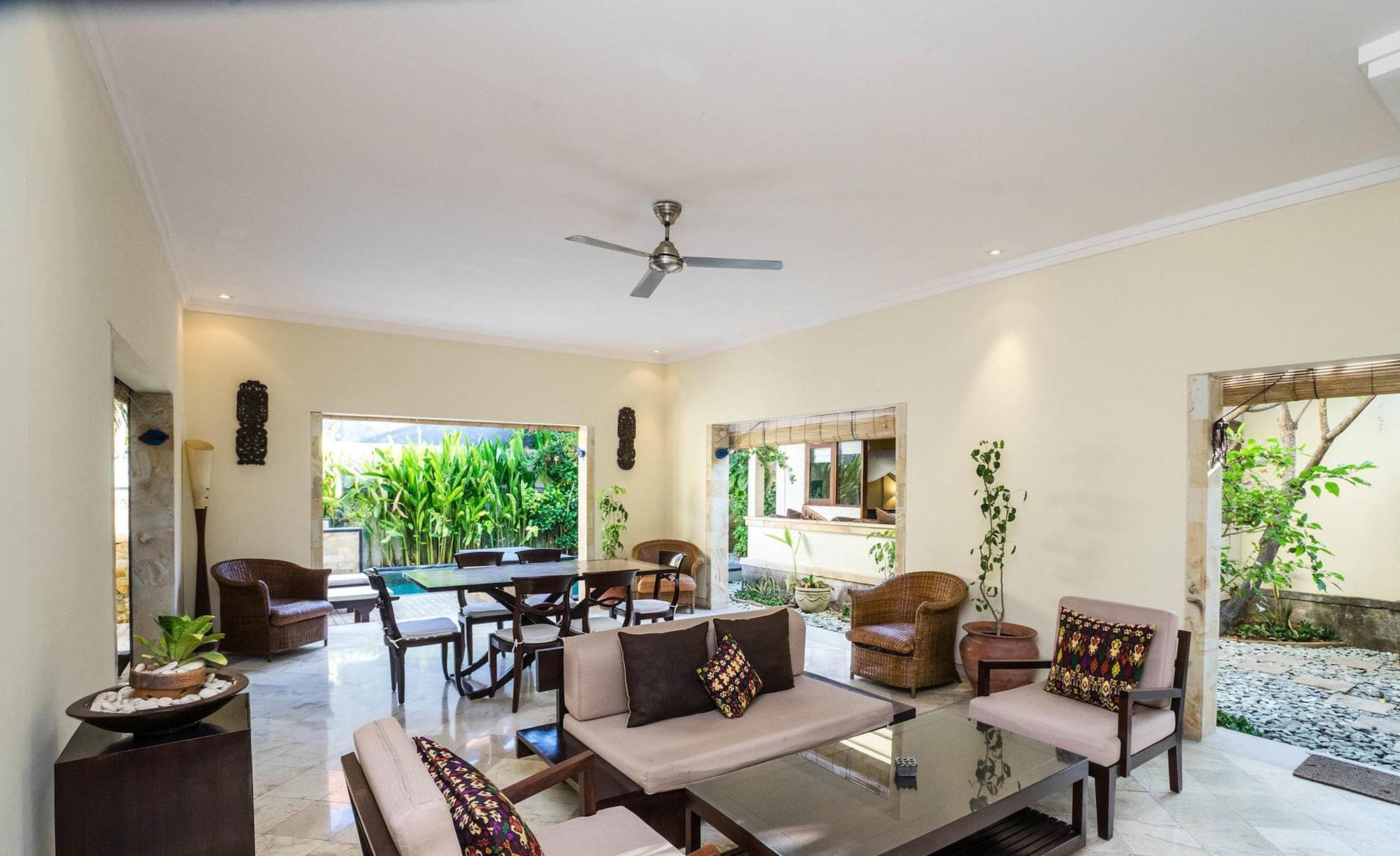 Villa Diana Bali Legian  Exterior photo